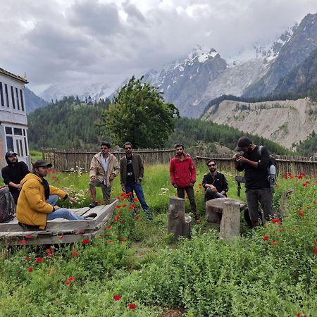 Haramosh Inn Hotel And Resort Gilgit Ngoại thất bức ảnh
