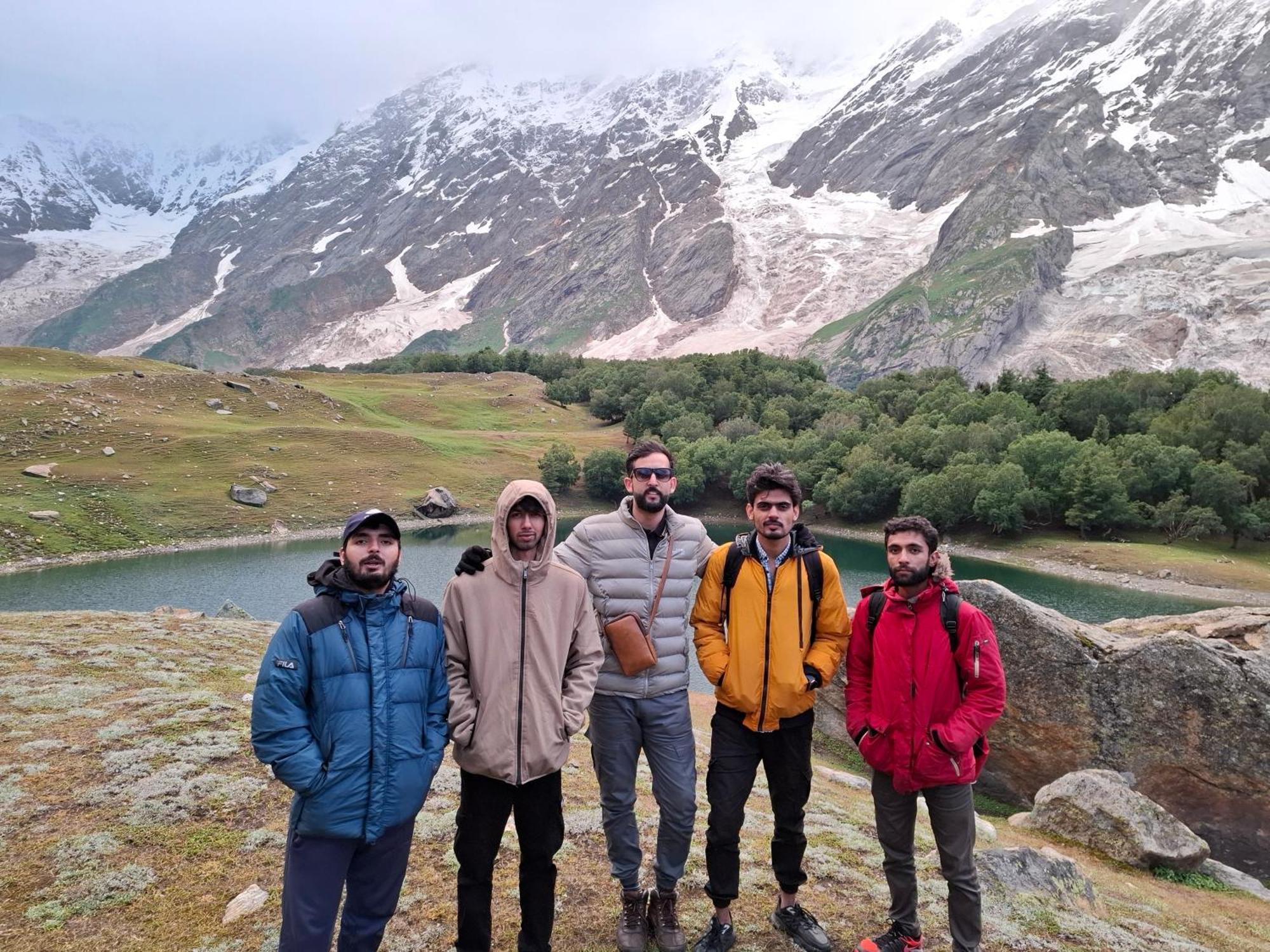 Haramosh Inn Hotel And Resort Gilgit Ngoại thất bức ảnh
